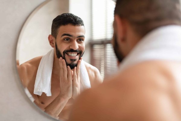 Éclat et élégance : Soins premium pour cheveux et barbe